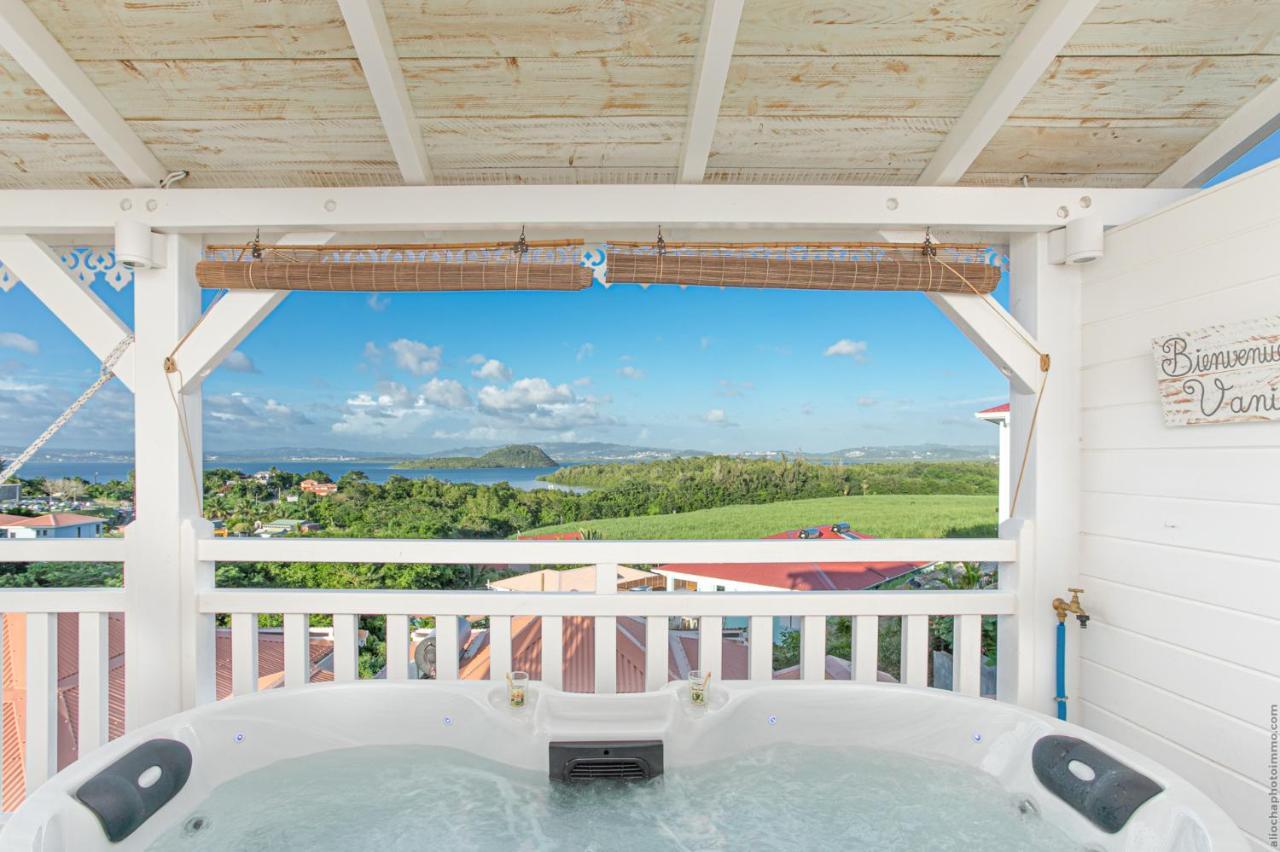 Bungalow Vanille Pacane - Vue Mer Avec Spa Prive Ле-Труаз-Иле Экстерьер фото