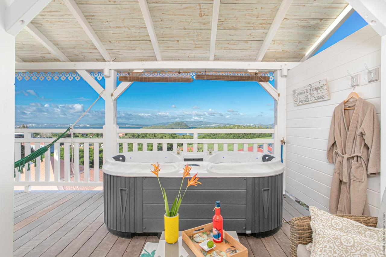 Bungalow Vanille Pacane - Vue Mer Avec Spa Prive Ле-Труаз-Иле Экстерьер фото